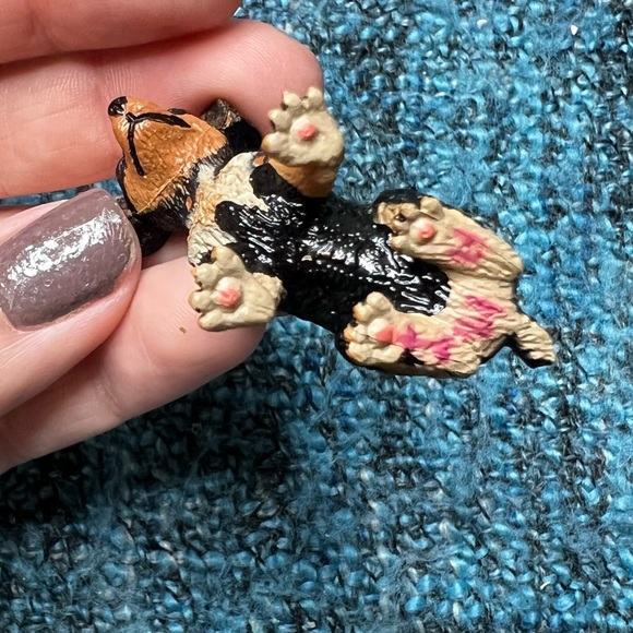 Kaiyodo Wing Mau Doberman Puppy Dog Mini Figurine - Picture 7 of 9